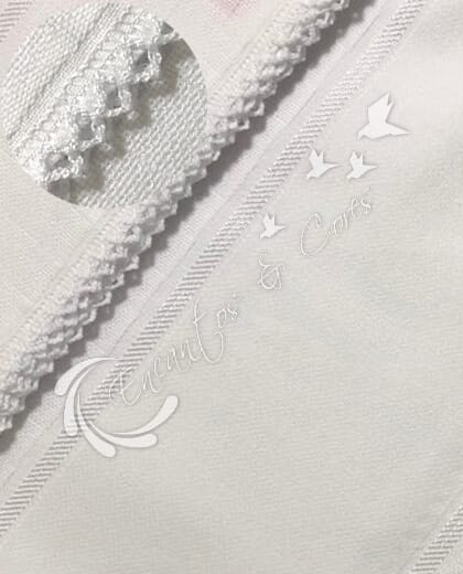 FRALDA MABBER HELLO BABY ESTRELA QUADRICULADA COM CROCHET BRANCO PINTE OU BORDE