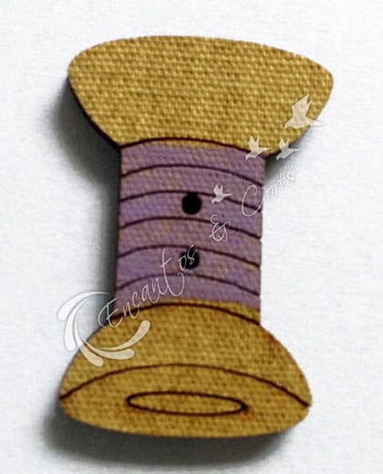 BOTÃO MADEIRA CARRETEL DE LINHA LILAS 1,5X2,5 CM 5UN